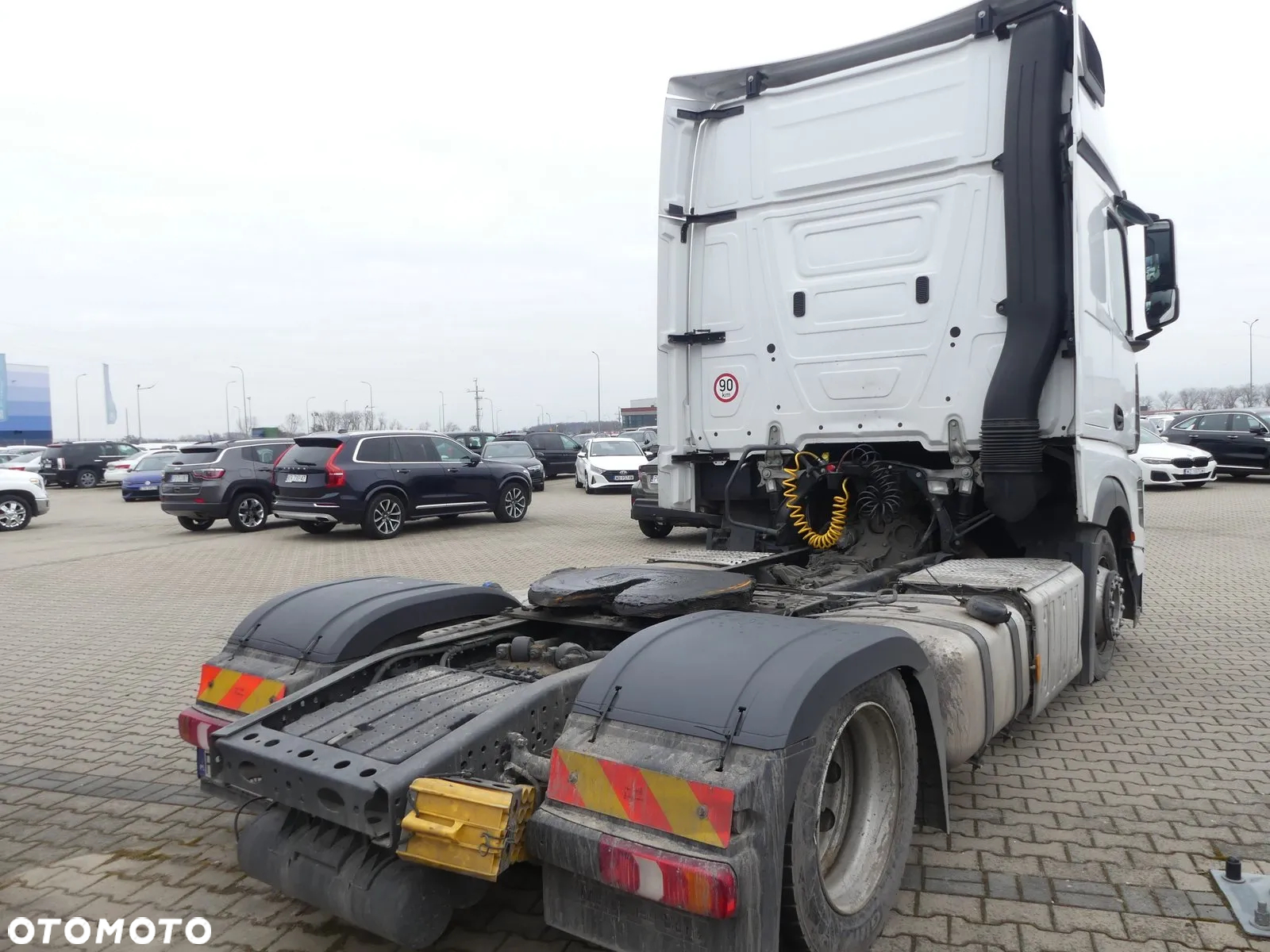 Mercedes-Benz Actros - 11