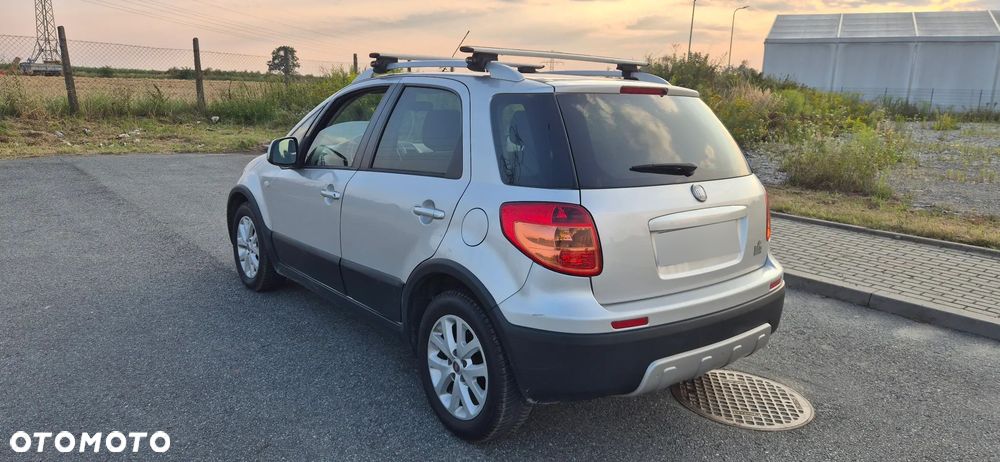 Fiat Sedici 1.6 16V 4x2 Emotion - 9