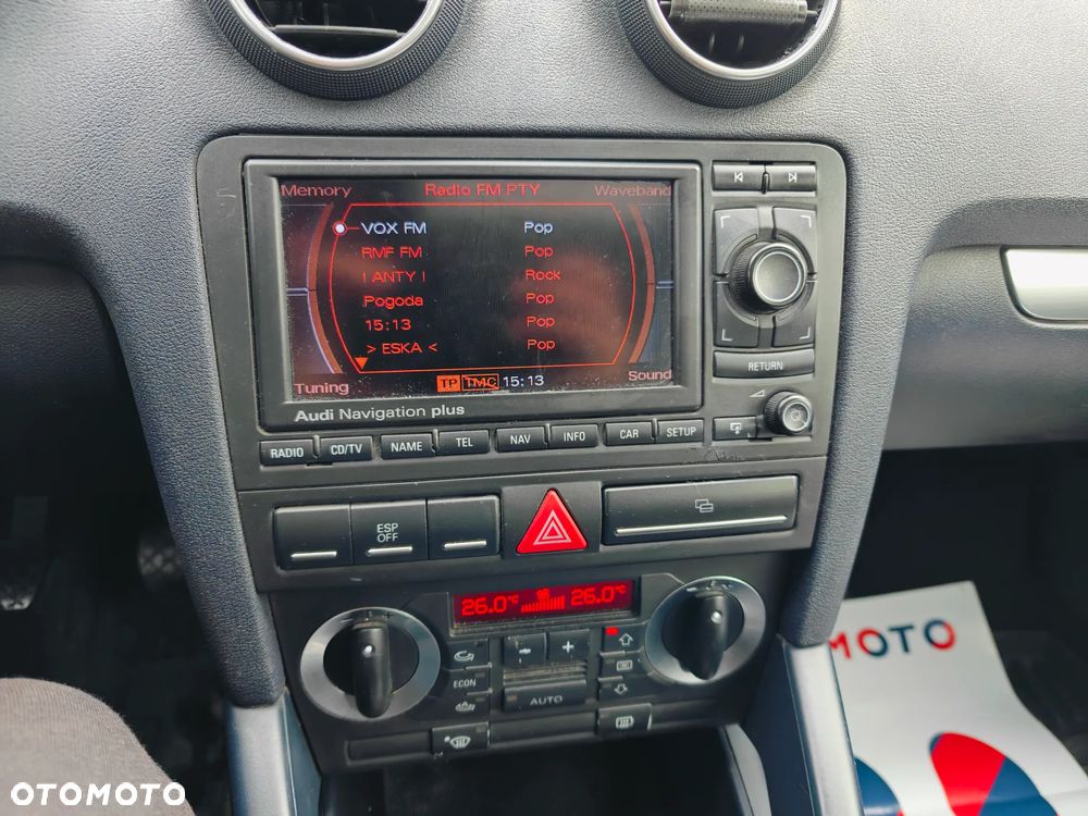 Audi A3 Sportback 1.6 FSI Ambiente - 8