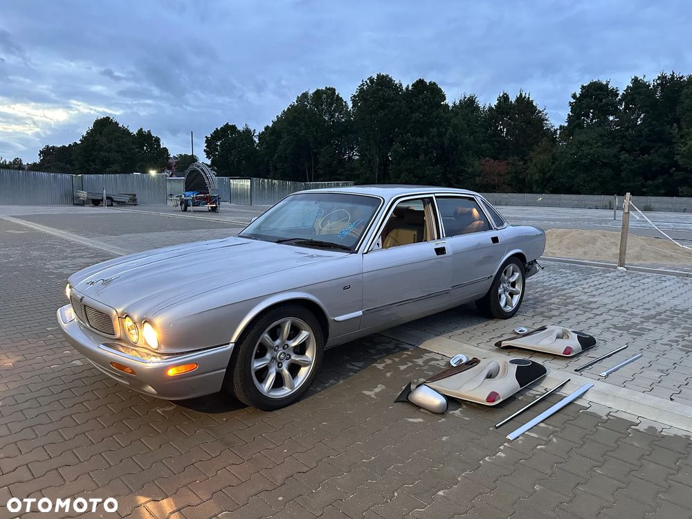 Jaguar XJR Standard - 15