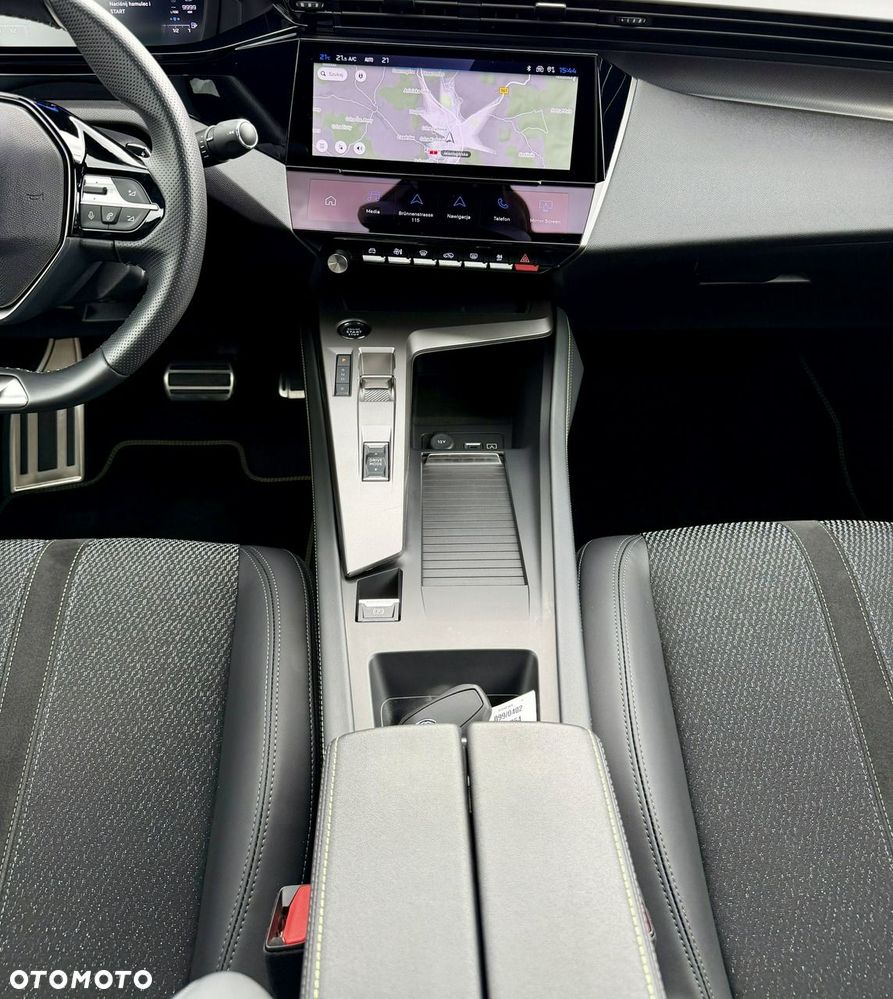 Peugeot 408 1.6 Plug-In Hybrid 225 GT EAT8 - 14