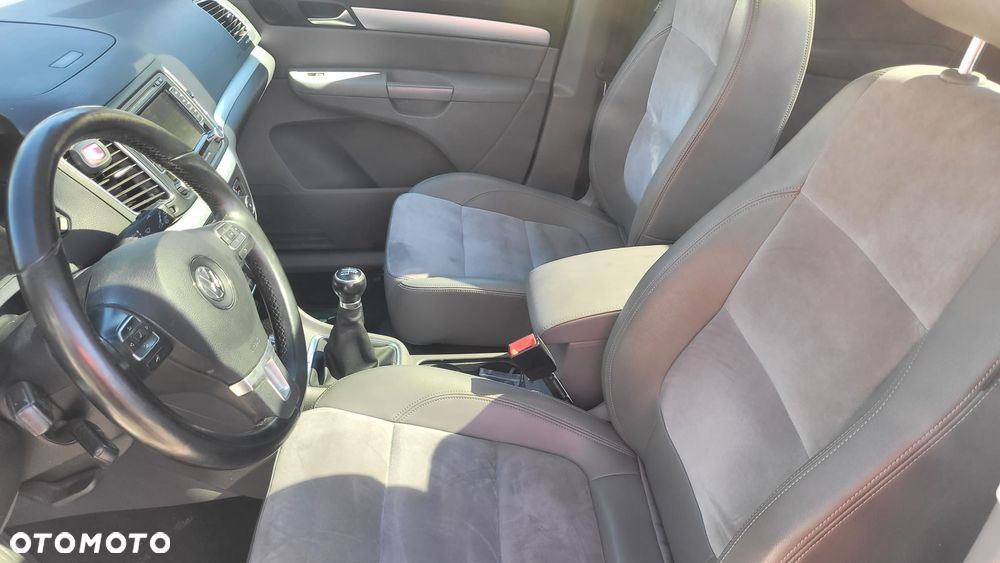 Volkswagen Sharan 2.0 TDI 4Motion BlueMotion Technology Highline - 10