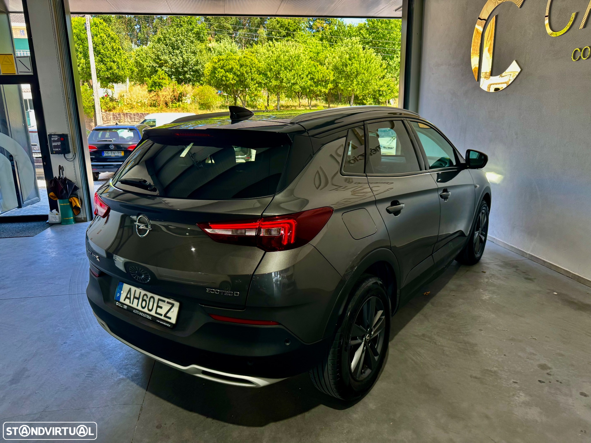 Opel Grandland X 1.5 CDTI Design & Tech - 32