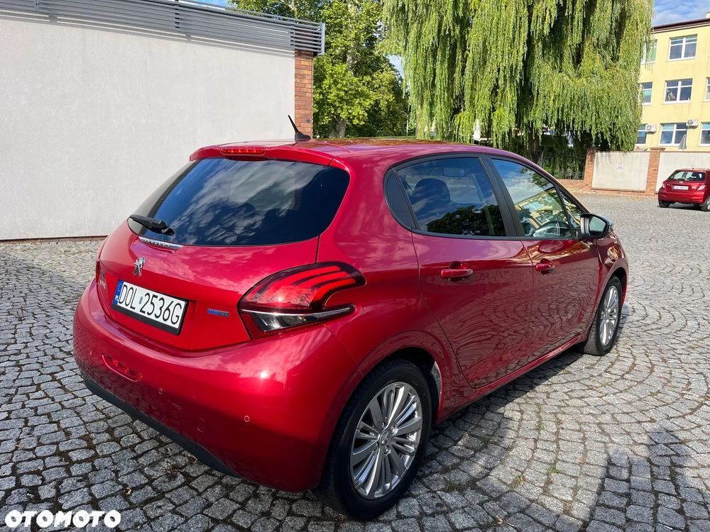 Peugeot 208 82 PureTech Style - 4