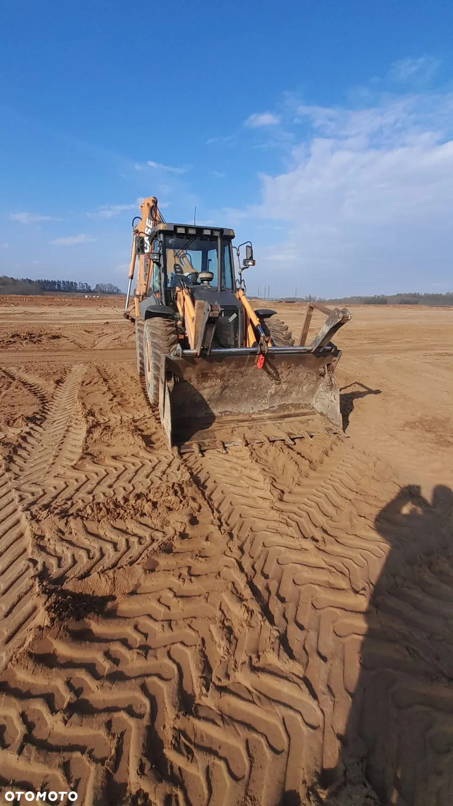 Case 695R - 3