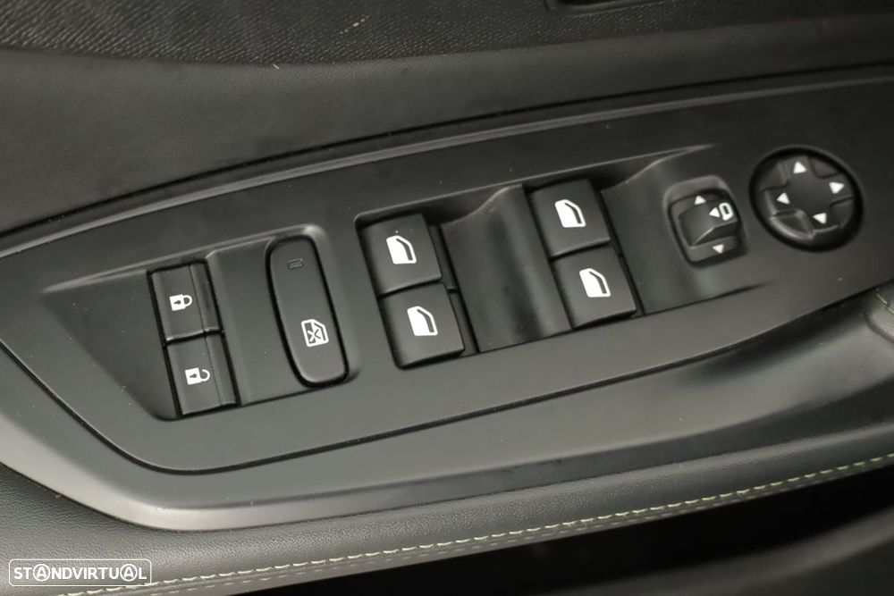 Peugeot 308 1.2 PureTech GT EAT8 - 19