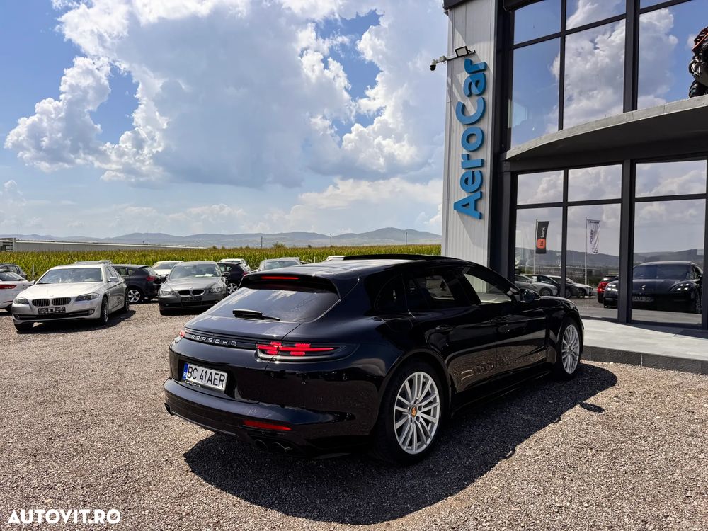 Porsche Panamera 4S Sport Turismo - 11