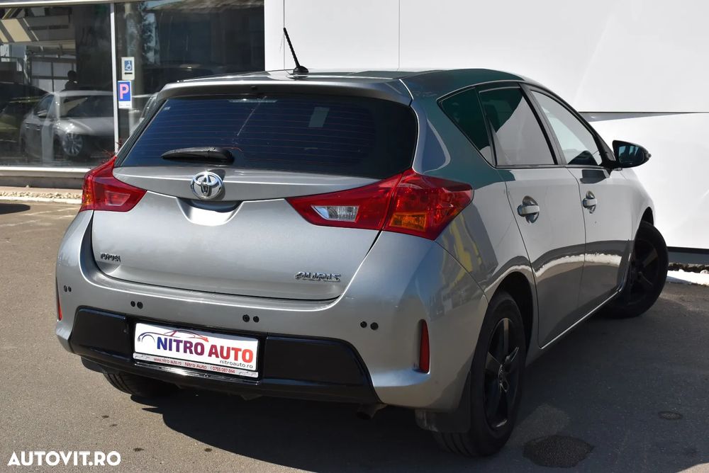 Toyota Auris 1.33 Dual VVT-i Terra - 8