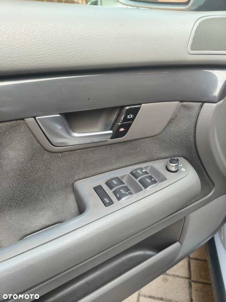 Audi A4 Limousine - 19