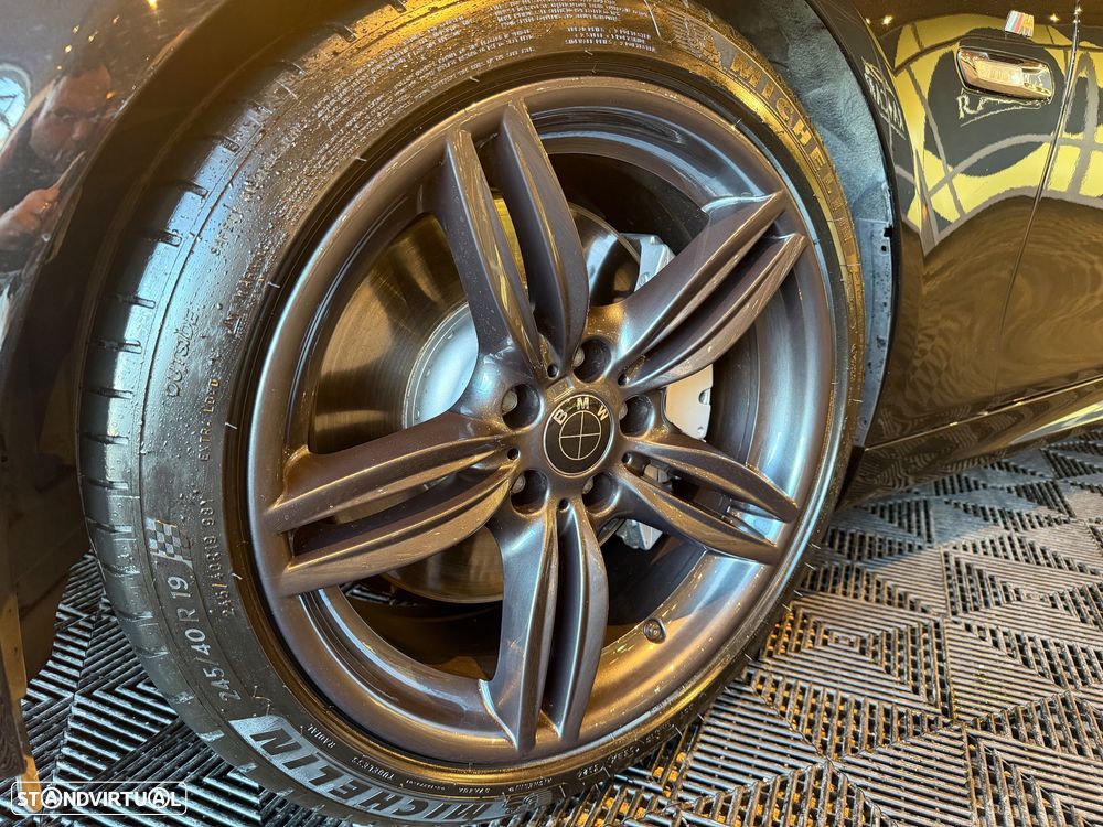 BMW M550d xDrive Auto - 14