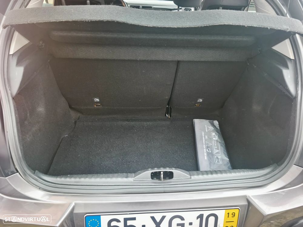 Citroën C3 1.2 PureTech Shine - 23