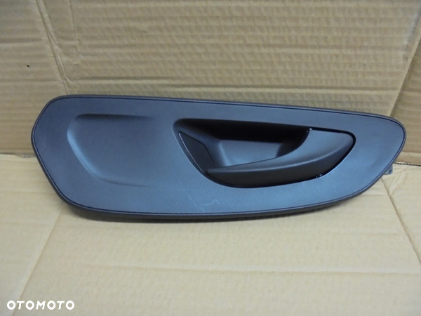 KLAMKA WEWNĘTRZNA PRAWA MERCEDES SPRINTER W907 A9077605500