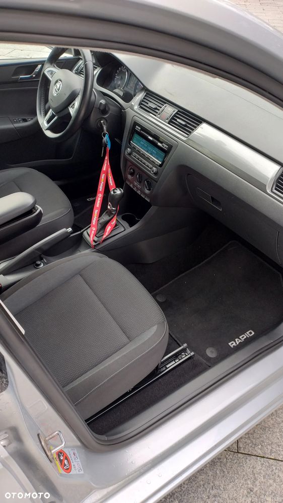 Skoda RAPID - 36