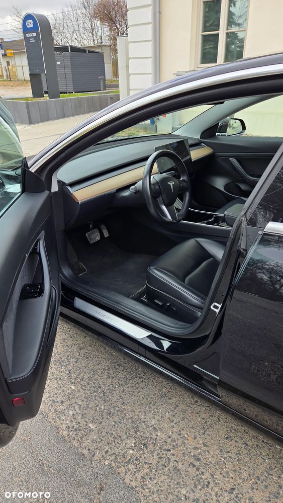 Tesla Model 3 Standard Range Plus - 15