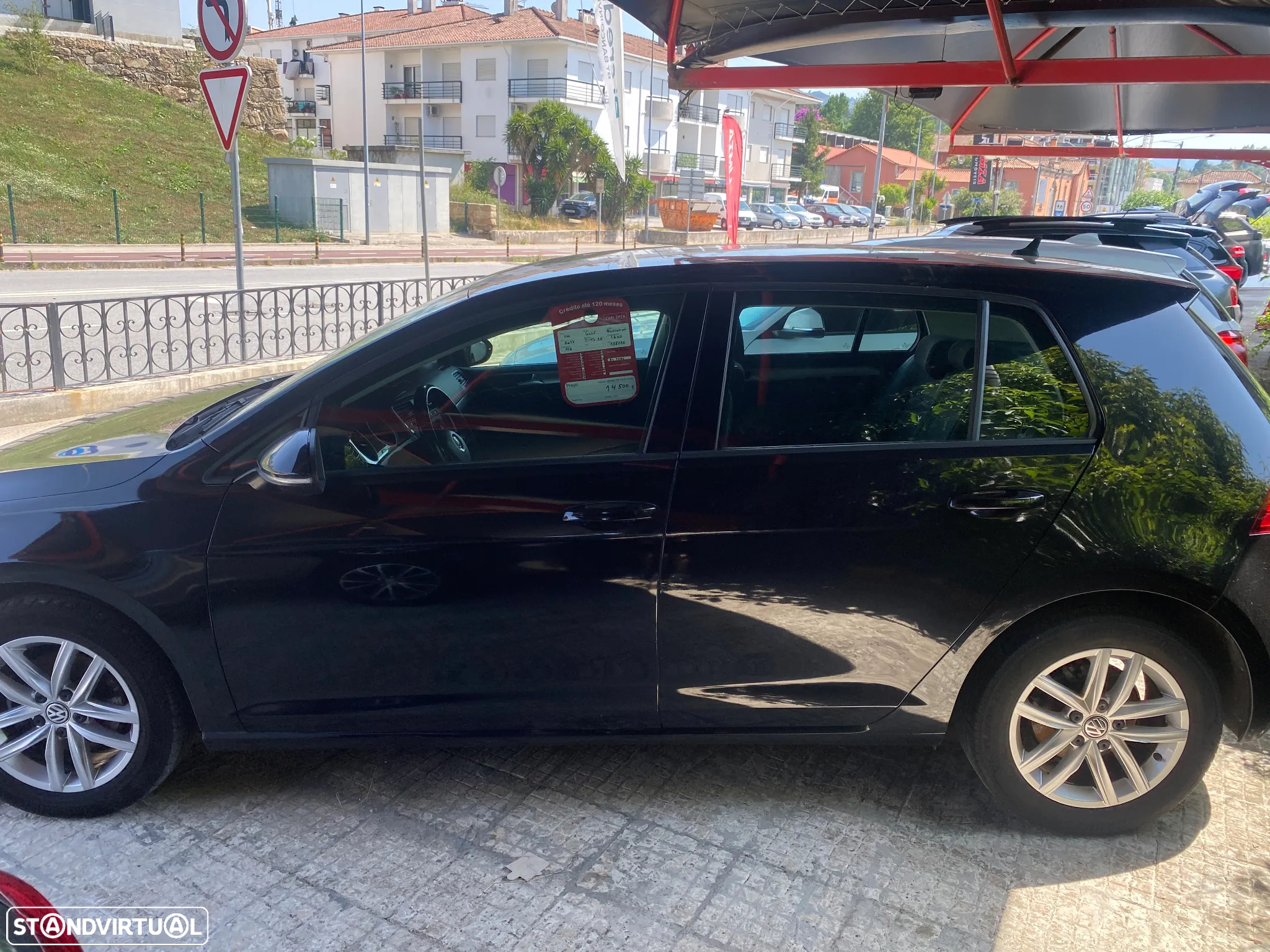 VW Golf 1.6 TDI Confortline - 4