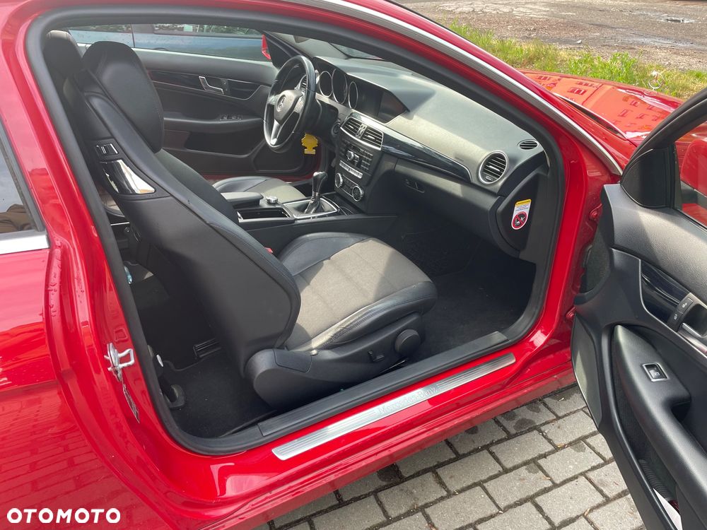 Mercedes-Benz Klasa C 180 BlueEFFICIENCY - 8