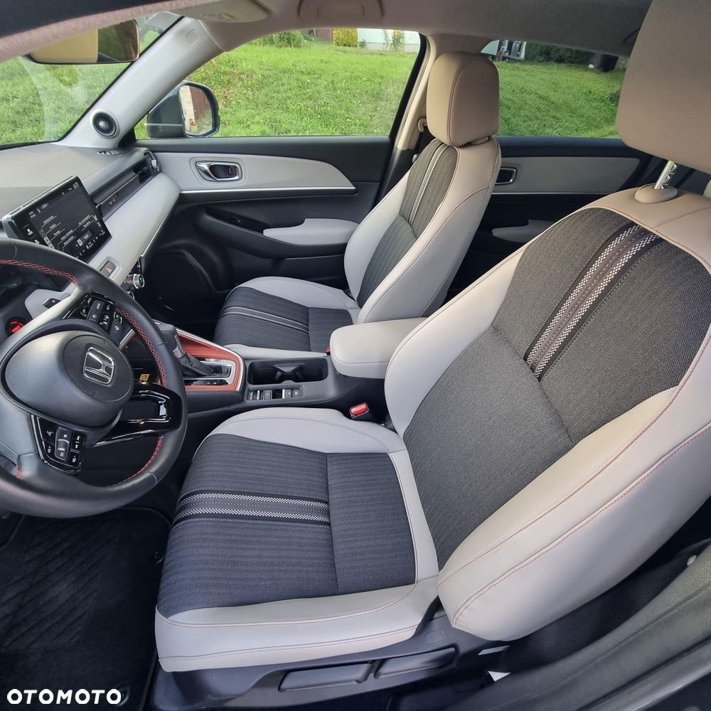 Honda HR-V 1.5 Executive (ADAS / Connect+) CVT - 11