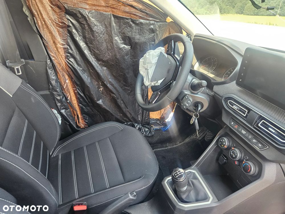 Dacia Sandero 1.0 TCe Laureate S&S - 8