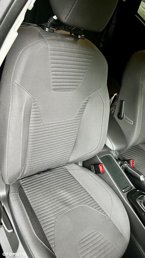 Ford Focus 1.0 EcoBoost STart-Stopp-System TITANIUM - 18