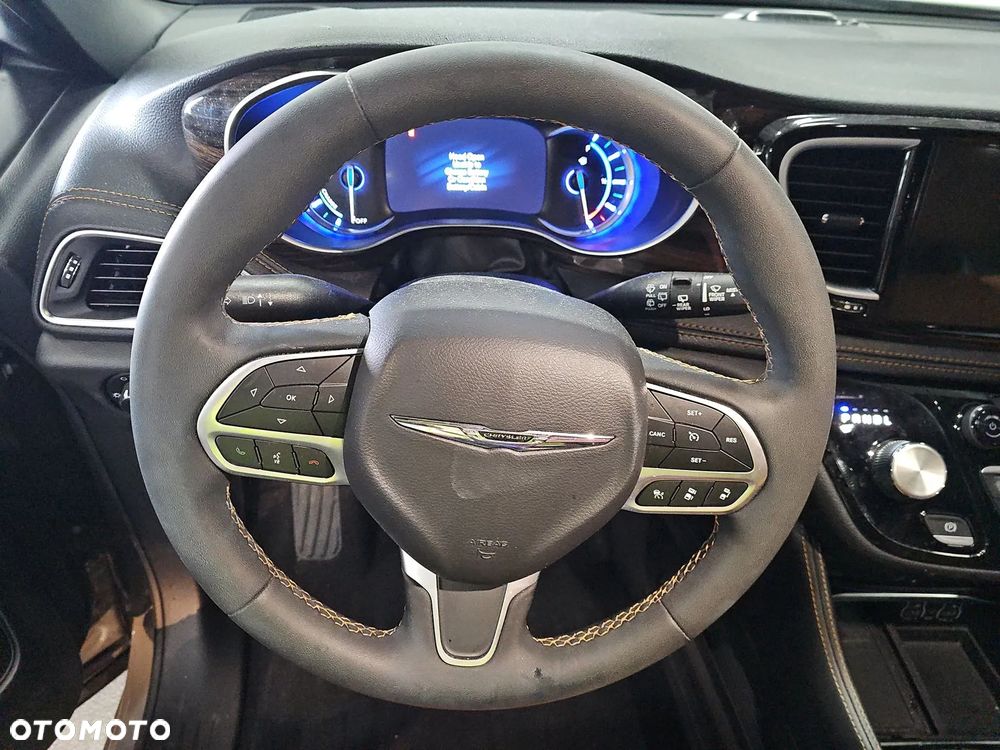Chrysler Pacifica - 7