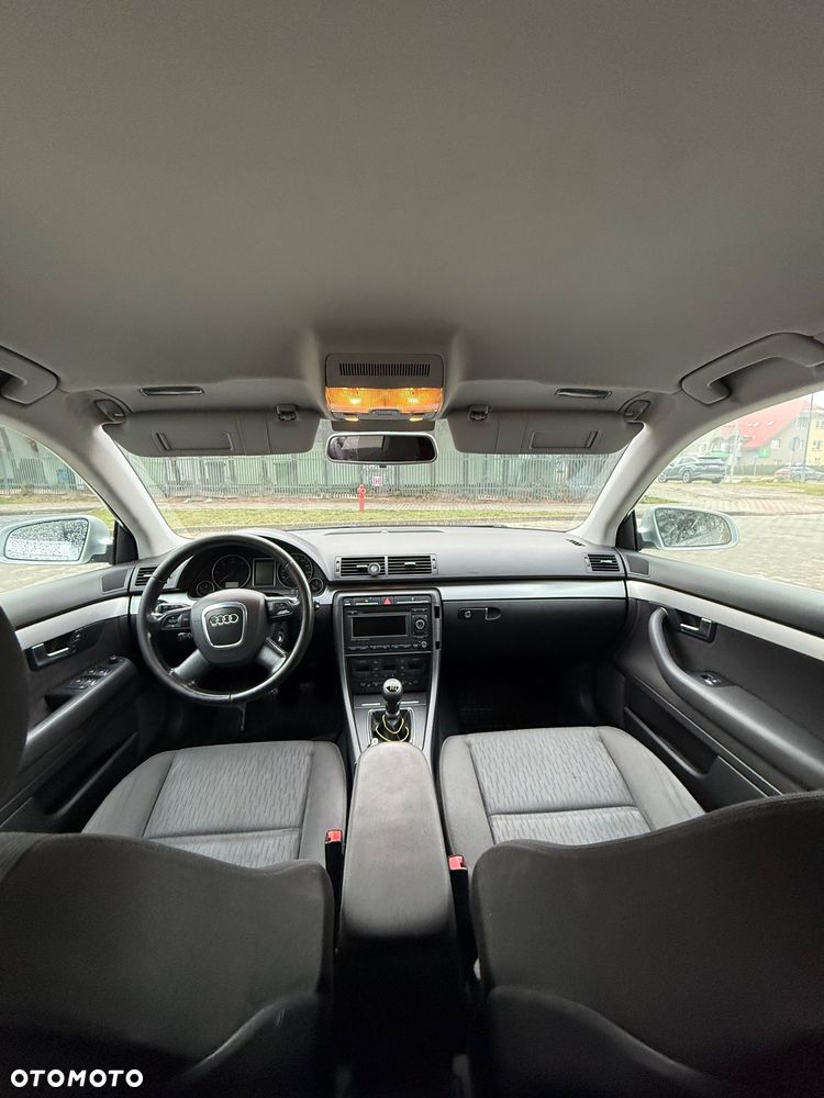 Audi A4 Avant 2.0 TDI - 15