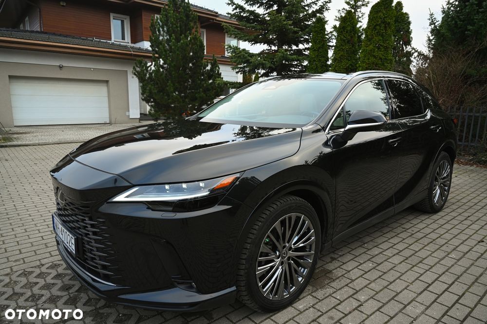 Lexus RX 350h Omotenashi - 9