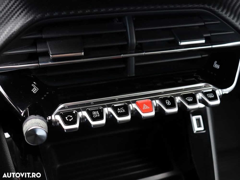 Peugeot 2008 1.2 L PureTech STT Active - 18