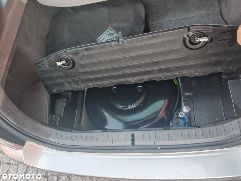 Toyota Prius 1.5 VVT-i Sol - 8