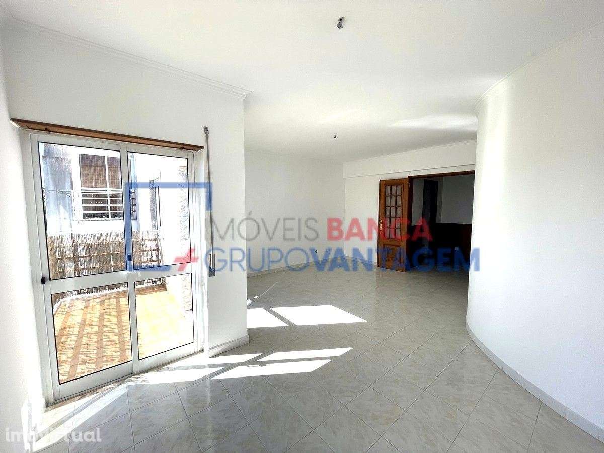 Apartamento T3 situado na Sobreda, Charneca da Caparica - Grande imagem: 5/29