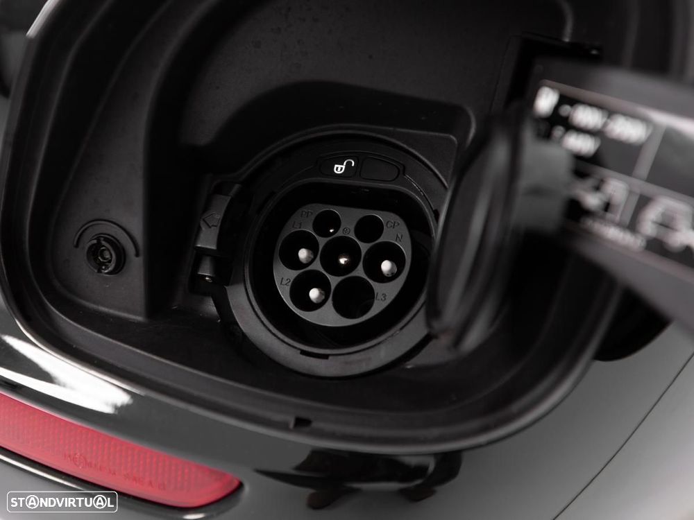 Mercedes-Benz E 300 de 4Matic 9G-TRONIC Avantgarde - 15