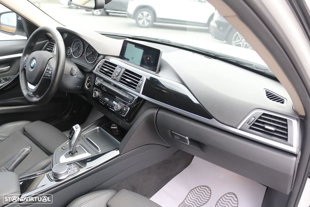 BMW 320 d Touring Line Sport Auto - 15