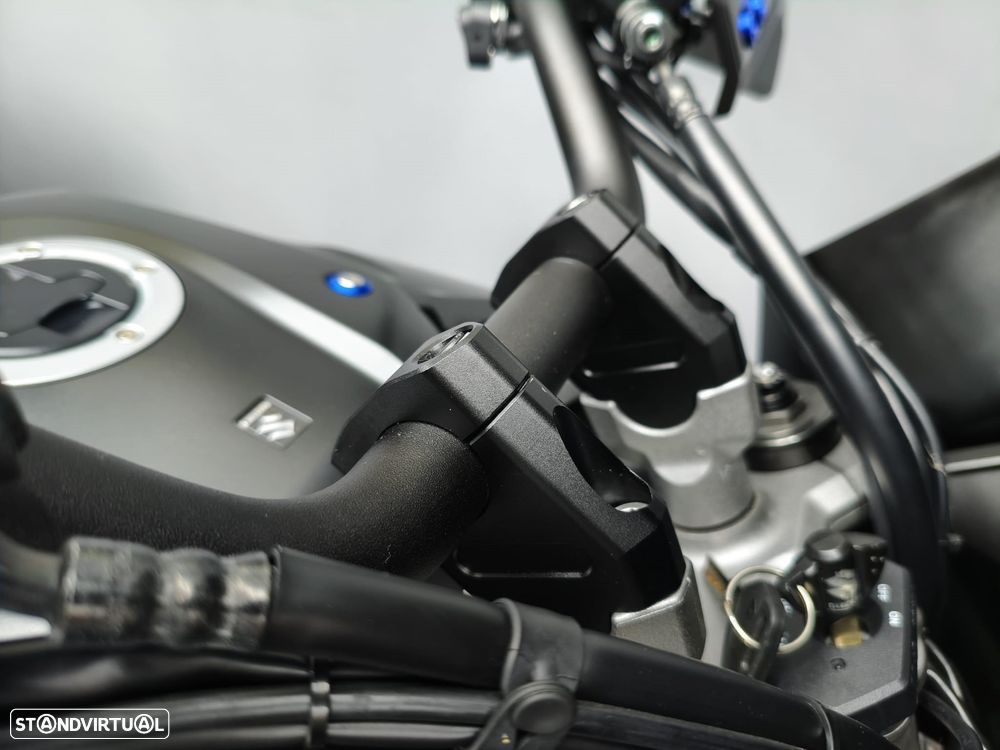 Suzuki v-strom DL - 7