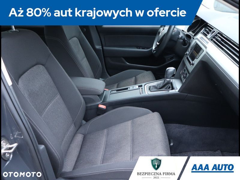 Volkswagen Passat - 10