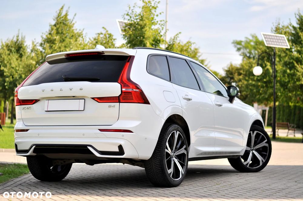 Volvo XC 60 B4 D Ultimate Dark - 10