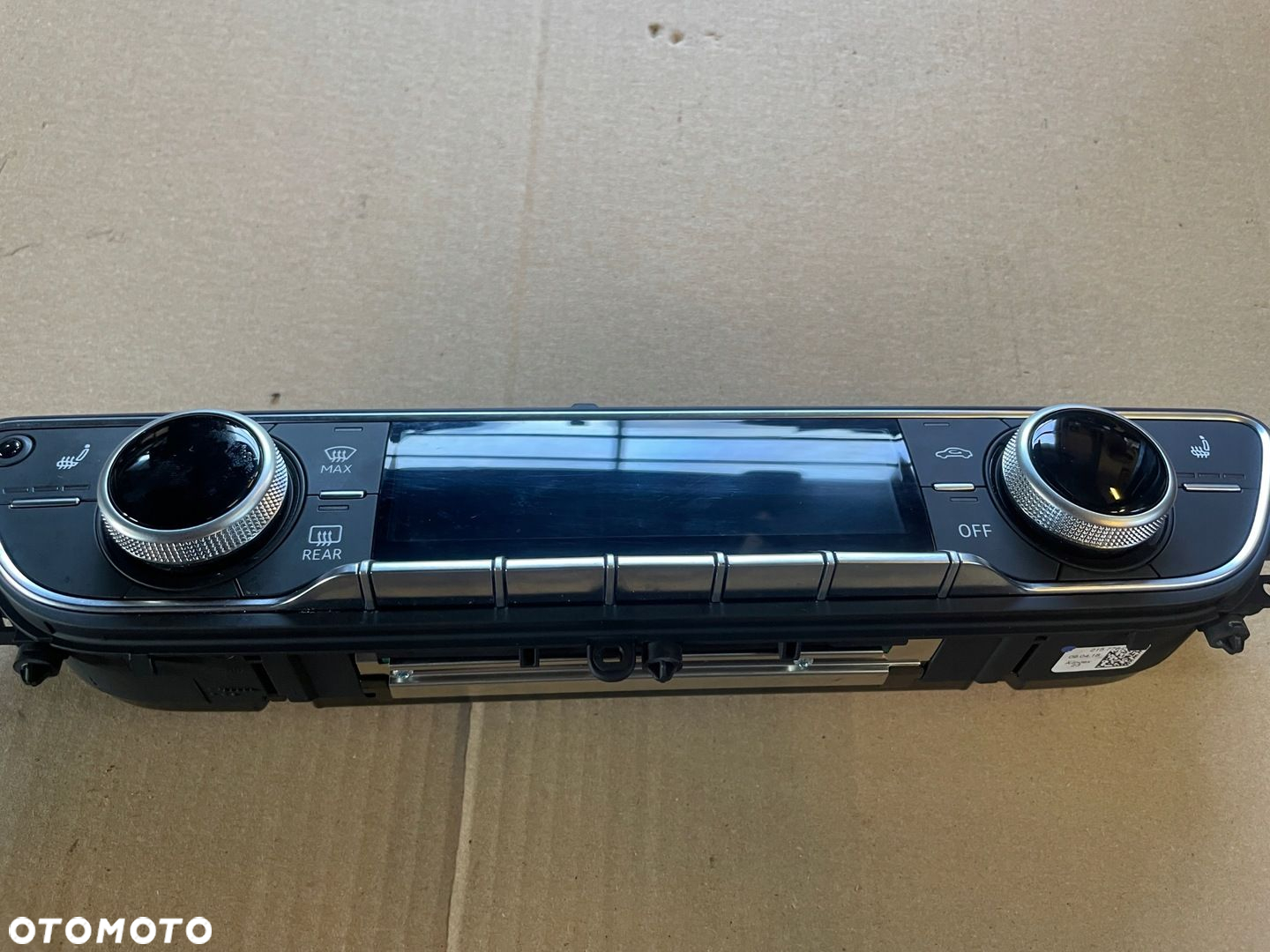 AUDI A5 8W PANEL KLIMATYZACJI 8W0820043T - 2