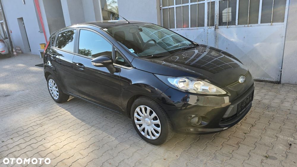 Ford Fiesta 1.25 Trend - 23