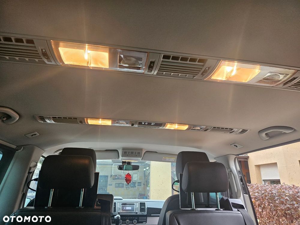 Volkswagen Multivan - 24