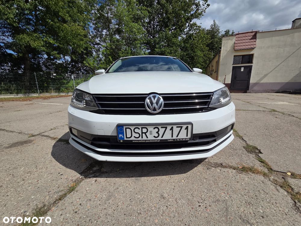 Volkswagen Jetta 1.4 TSI DSG BlueMotion Technology - 2