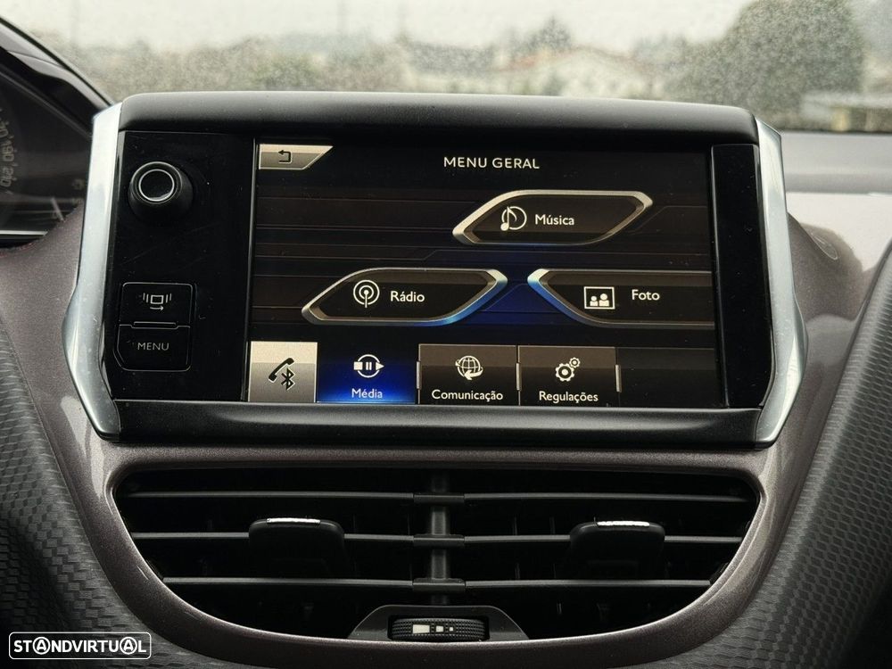 Peugeot 2008 1.2 PureTech Active - 13