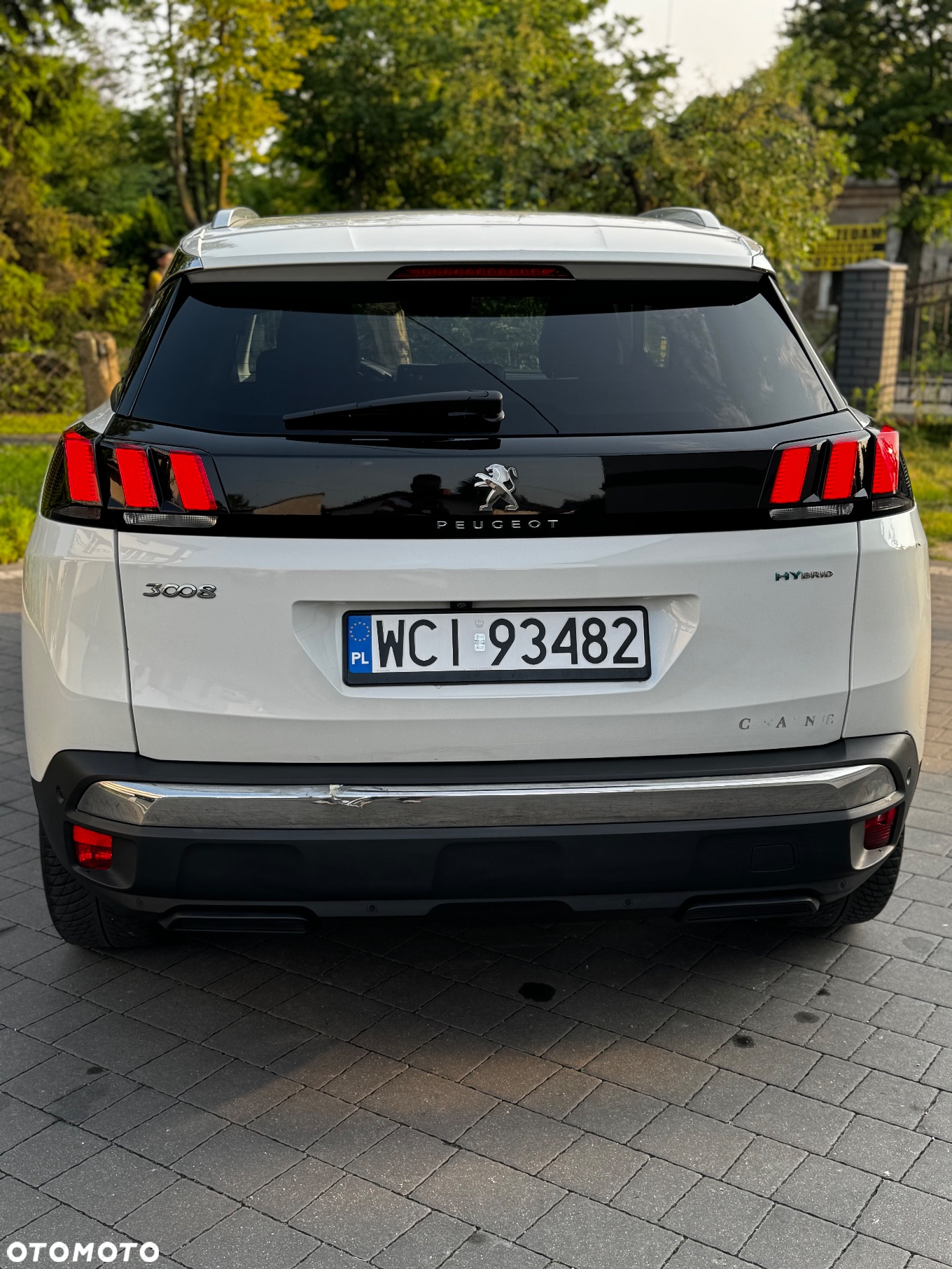Peugeot 3008 1.6 PureTech Hybrid4 PHEV Allure Pack S&S EAT8 - 4