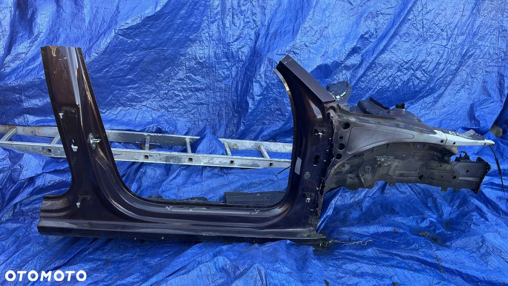 AUDI A3 8V SEDAN ĆWIARTKA PRZÓD PRÓG PODŁUŻNICA  FARTUCH SŁUPEK A SŁUPEK B PRAWA PRAWY BOK - 1