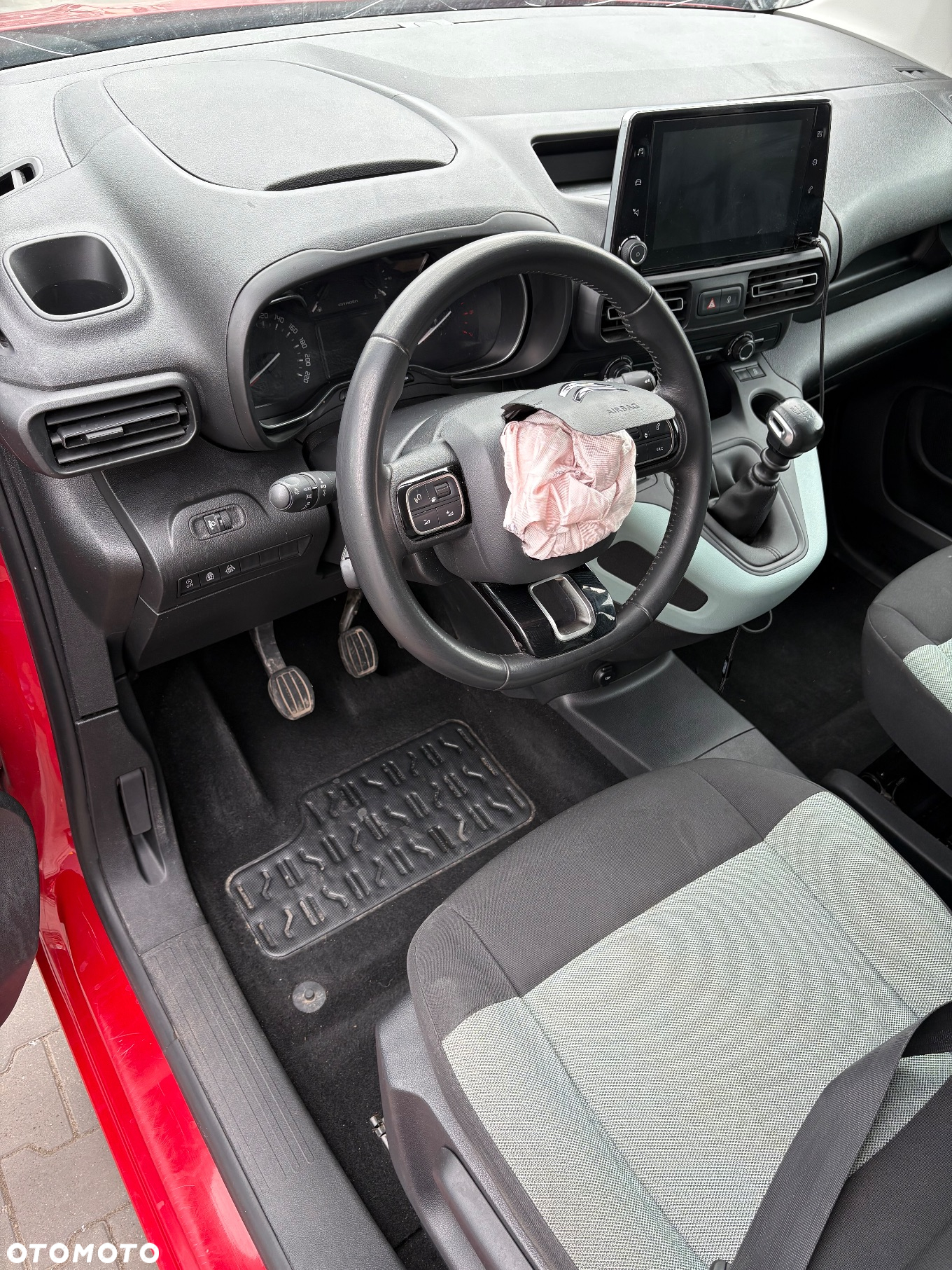 Citroën Berlingo M 1.2 PureTech Feel S&S - 12