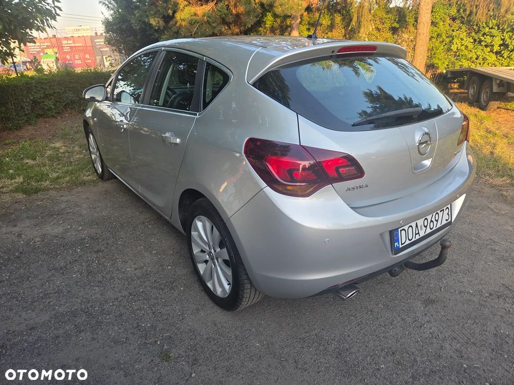 Opel Astra 1.4 Turbo Style - 10