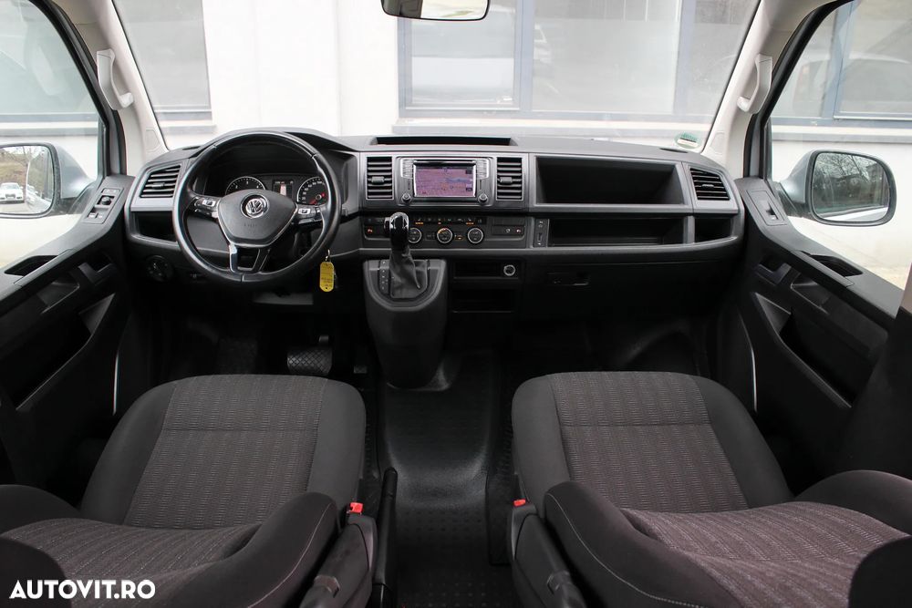 Volkswagen Caravelle - 12