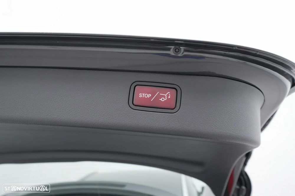 Mercedes-Benz C 300 e AMG Line - 29