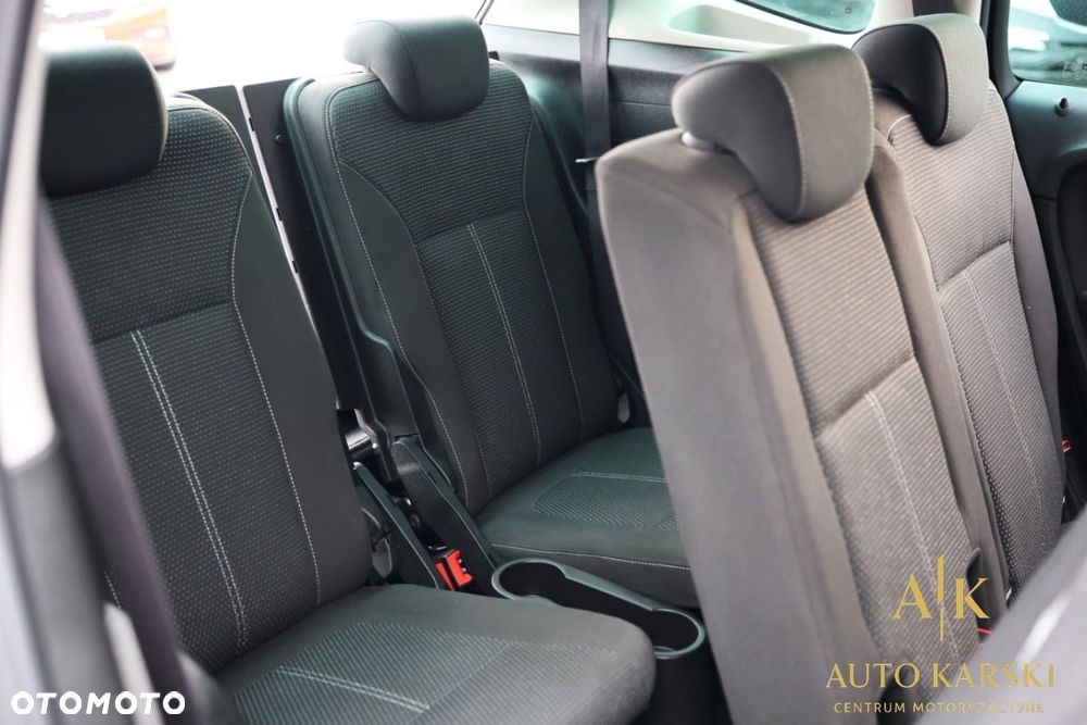 Opel Zafira - 38