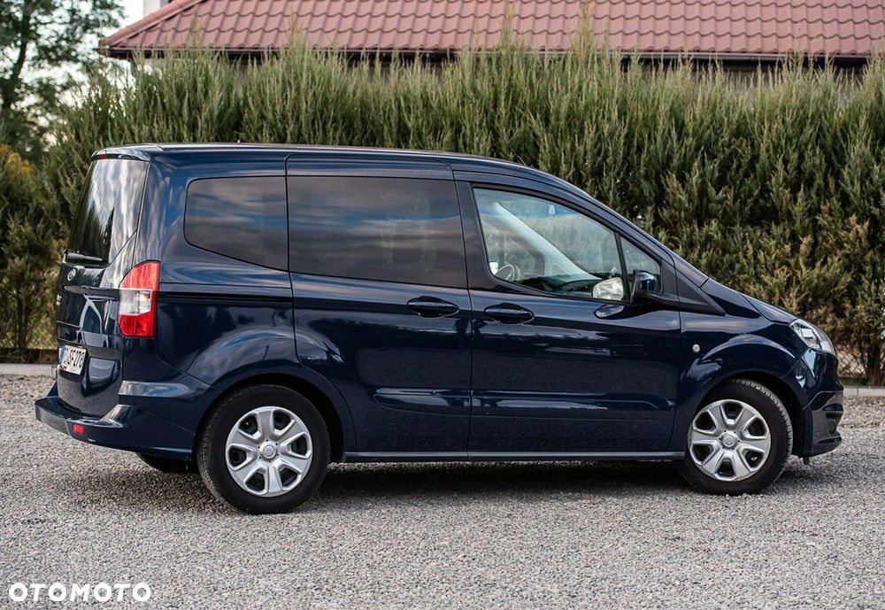 Ford Tourneo Courier - 14