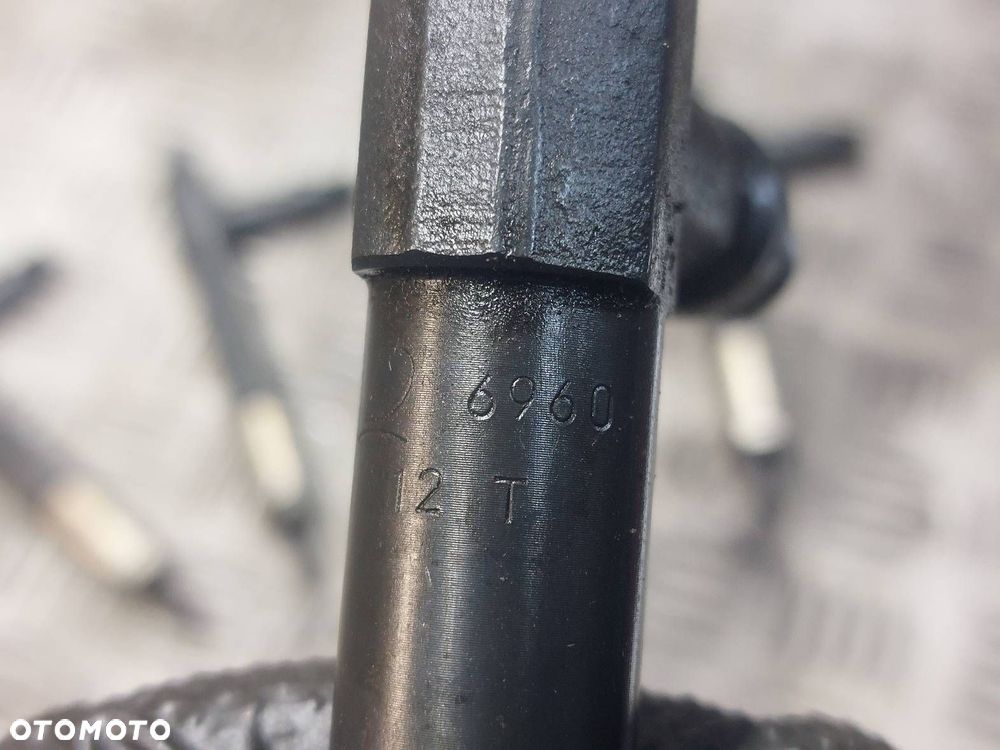 WTRYSK WTRYSKIWACZ KOMPLET MAZDA 323F BJ 2.0 TD - 6