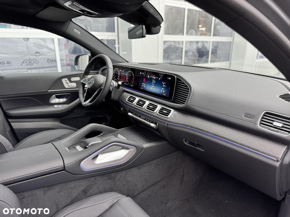 Mercedes-Benz GLE 300 d 4Matic 9G-TRONIC AMG Line Advanced Plus - 18