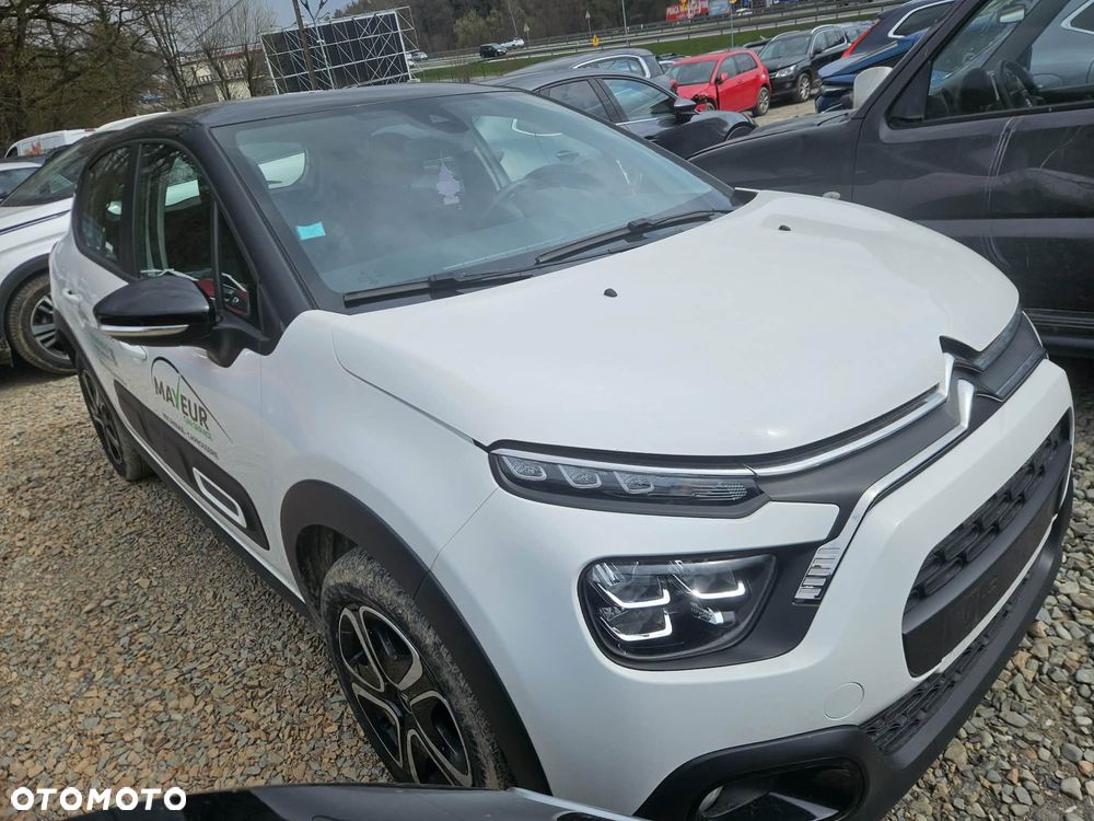 Citroën C3 Pure Tech 82 SHINE - 3